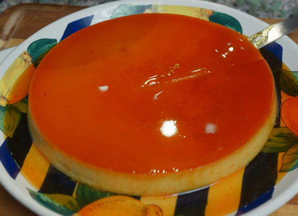 Dominican flan de caramelo with creamy vanilla custard and homemade caramel sauce