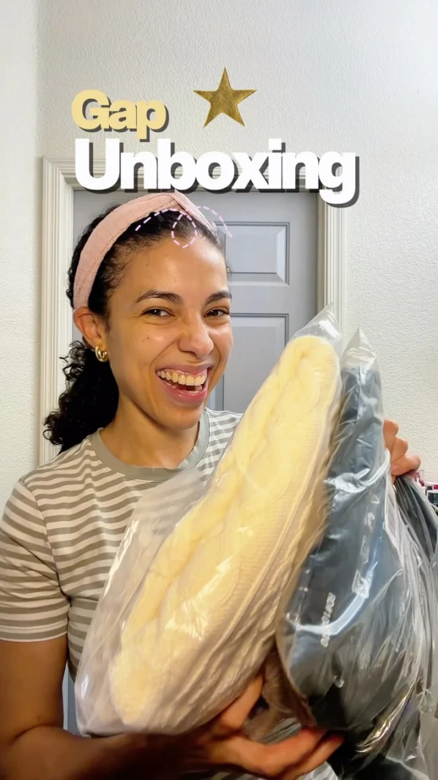 Amigas! I’m a @Gap creator now! 🥳☺️! Emocionada de compartir todo el Gap content! 

Comment to receive the link to shop ⬇️

#gappartner #gapcreator #gapunboxing #gaphaul
