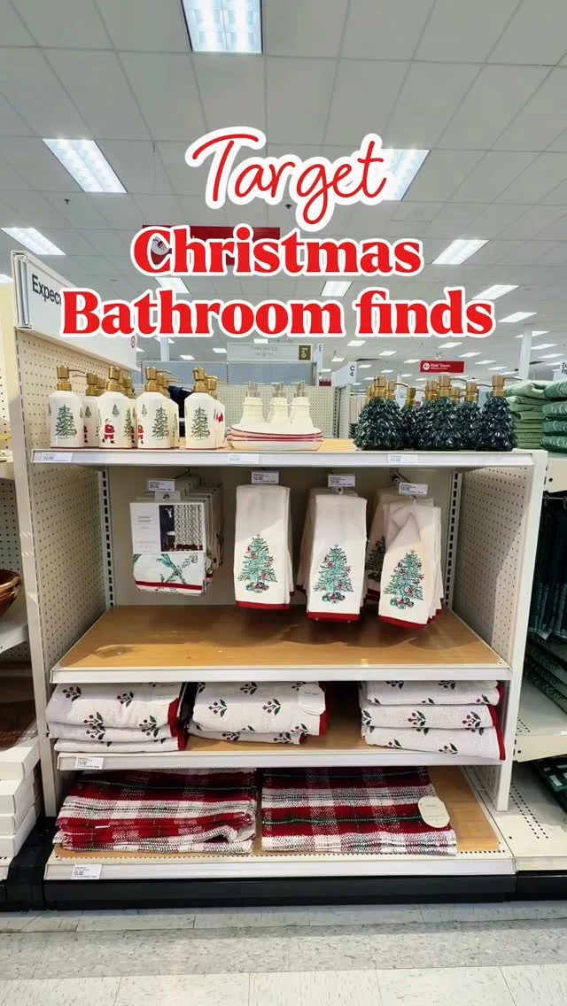 Christmas arrived at @target and this Threshold finds are so pretty 😍! #targetpartner 

La decoración de baño de Target siempre está a otro nivel 😍🎄!

Find them on my Target Storefront 🔗
Comment to receive the link on your DM’s⬇️

#ClubTarget #HolidayHomeatTarget #targetfinds #christmasdecorattarget